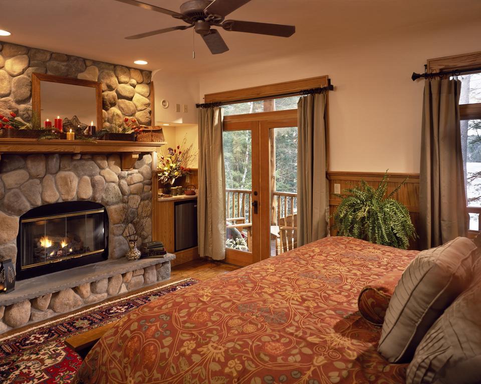 The Fern Lodge Chestertown Room photo